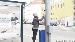 Sprośny lezbijki darmowe pickup przeleciał wytatuowaną dziewicę w furgonetce