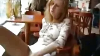 Facet przyprowadził nerdy uczennicę i przeleciał ją, aby pomogła mu darmowe filmy erotic z lekcjami